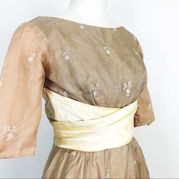 Vintage 1950’s Kay-Seliq Embroidered Organza DressSize XS